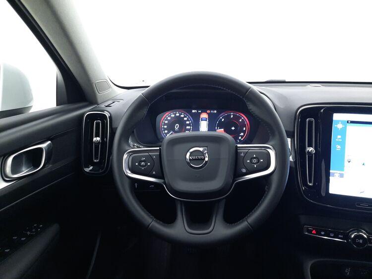 Volvo XC40 D3 Momentum Pro BR332023 2.0 Diesel 150CV