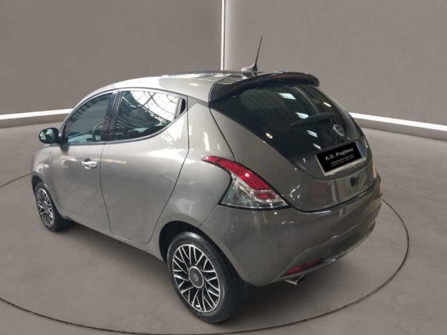 LANCIA Ypsilon 3ª serie - 1.0 FireFly 5 porte S&S Hybrid Plati