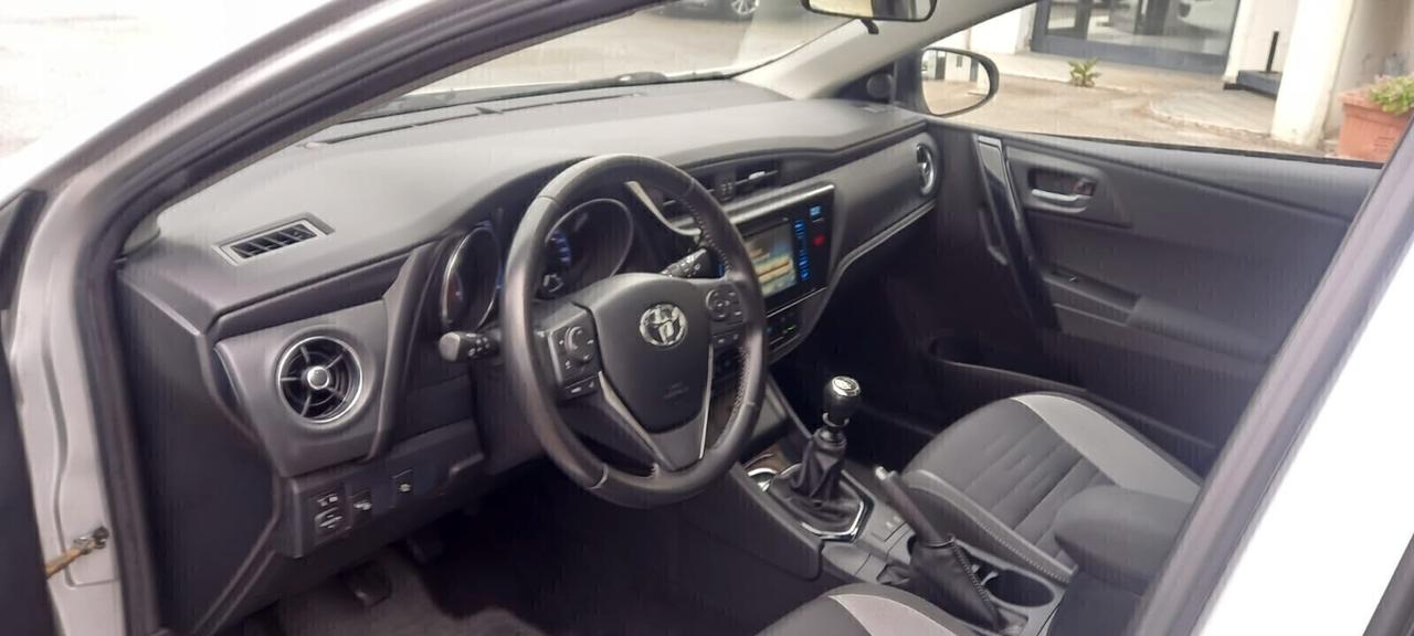 Toyota Auris Touring Sports 1.6 D-4D Active