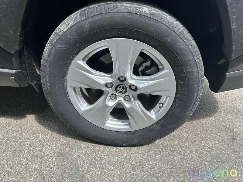 Toyota RAV4 2.5 vvt-ie hybrid Active e-cvt AWD