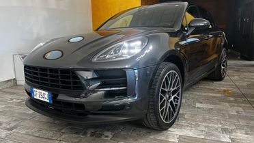 PORSCHE Macan 2.0