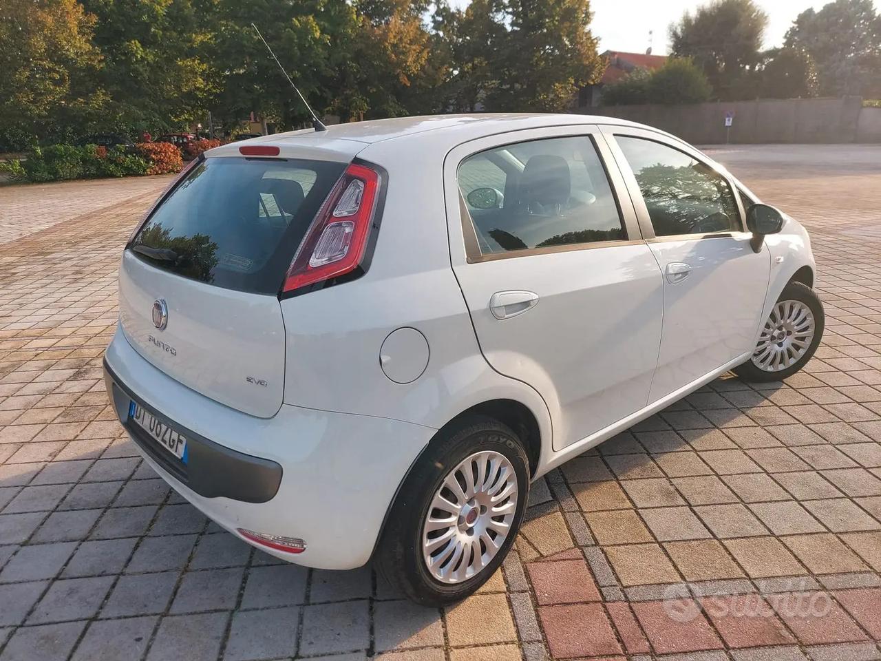 Fiat Punto Evo 5p 1.2 Dynamic 65cv Neopatentati