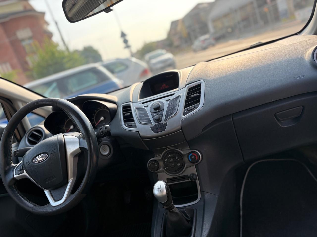 Ford Fiesta 1.4 TDCi 68CV 3 porte Titanium