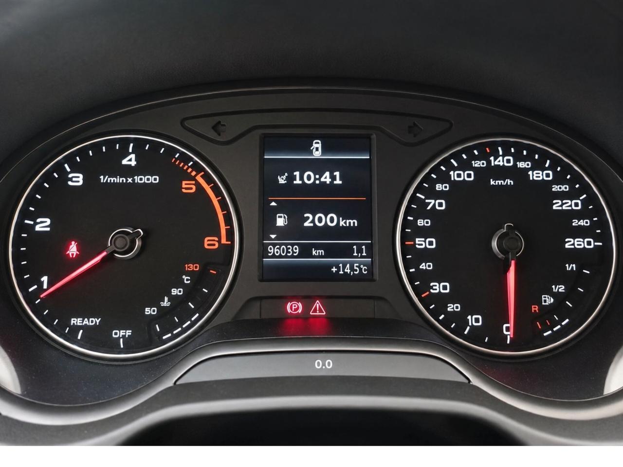 Audi Q2 30 TDI Business