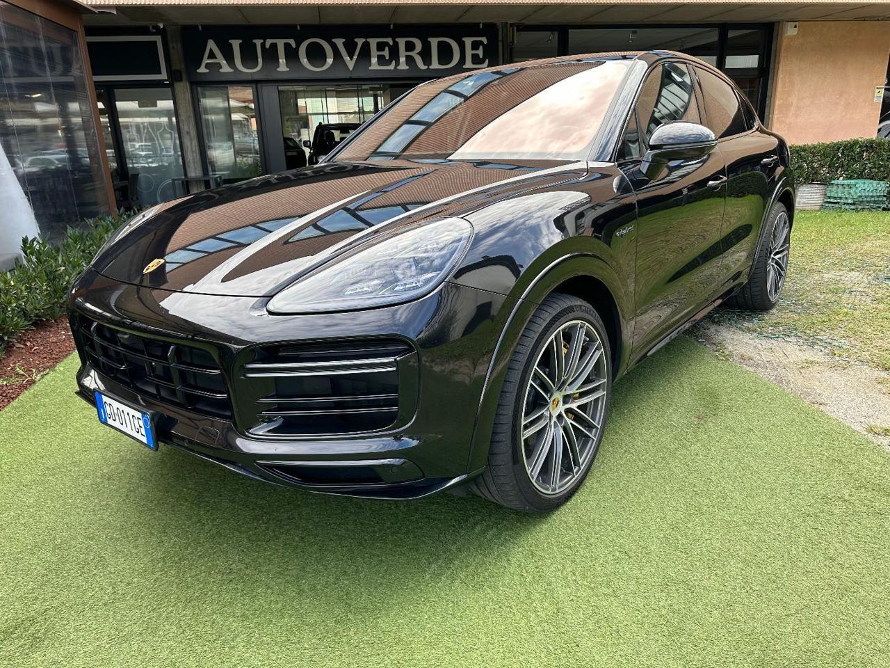 Porsche Cayenne Coupé 4.0 V8 Turbo S E-Hybrid UNIPR IVA ESPOSTA
