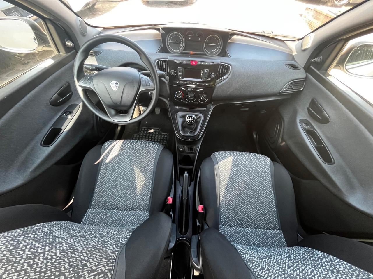 Lancia Ypsilon 1.2 69 CV 5 porte GPL Ecochic Elefantino Blu