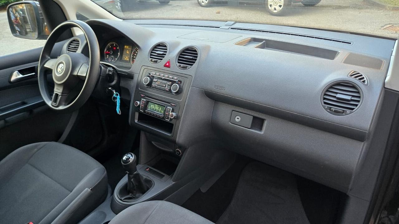 Volkswagen Caddy 7Posti Highline Maxi Neopatentati