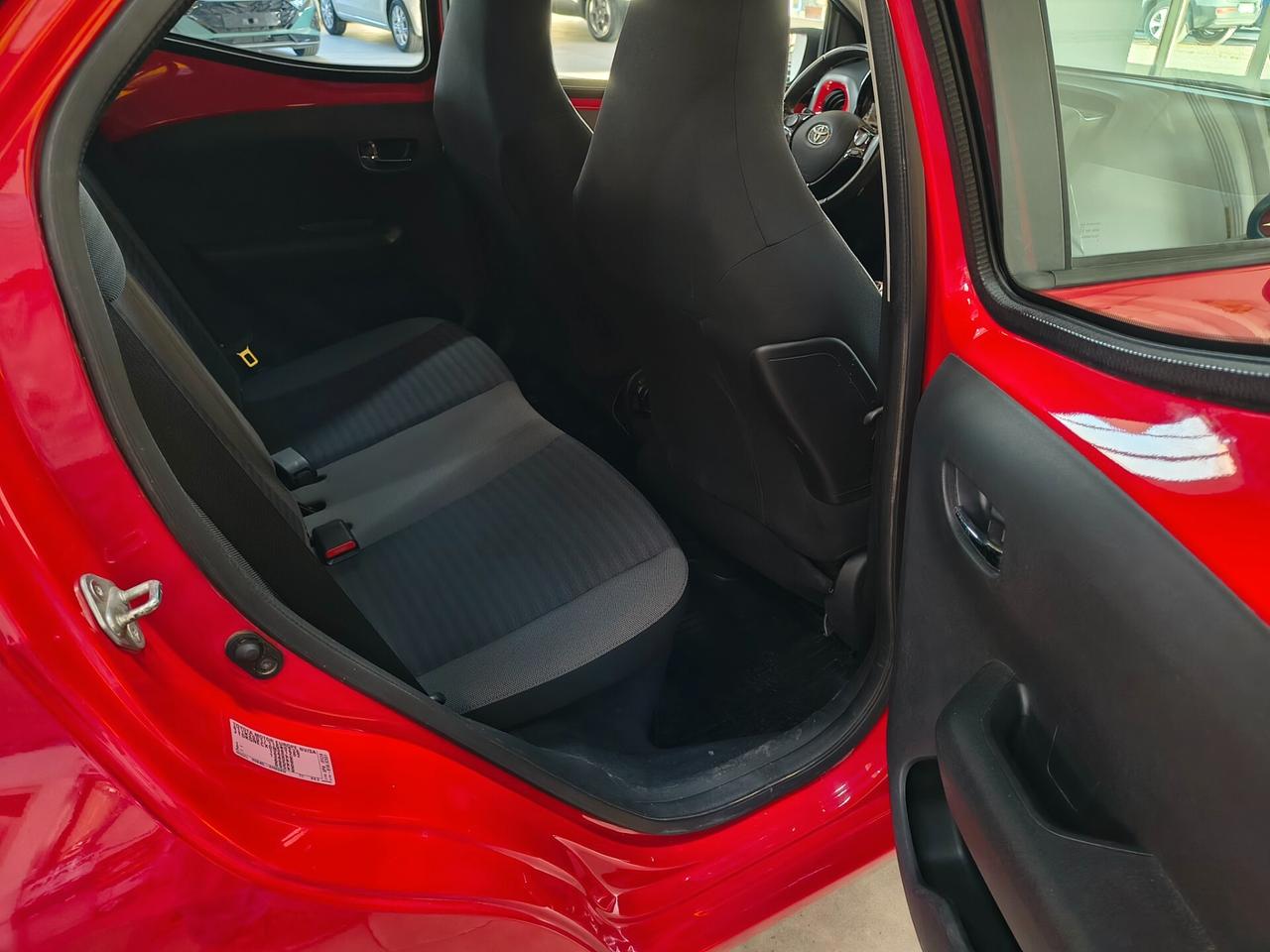 Toyota Aygo 1.0 VVT-i 72 CV 5 porte x-cool