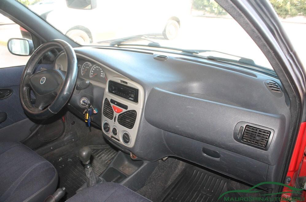 Fiat Strada 1.9 JTD Pick-up Fiorino