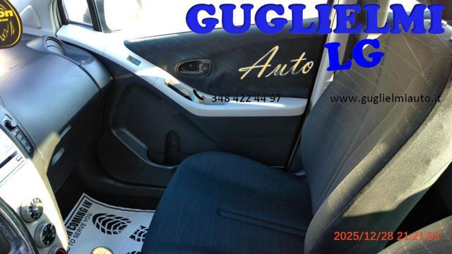 TOYOTA Yaris 1.3 5 porte Sol