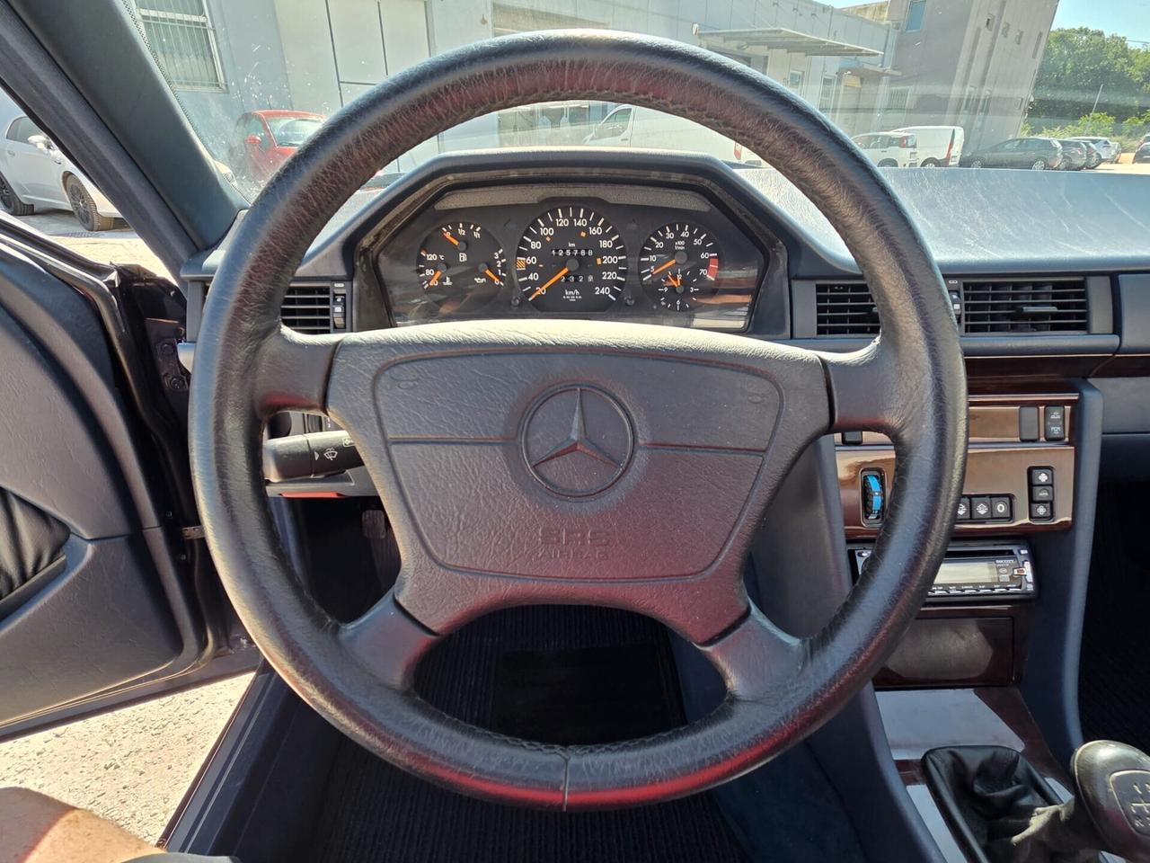 Mercedes-benz E 200 16V CABRIO A124