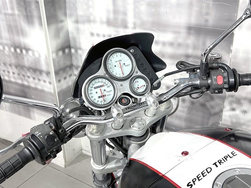 Triumph Speed Triple 955