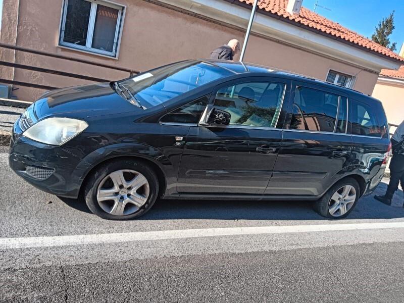 Opel Zafira 1.9 16V CDTI 150CV Cosmo