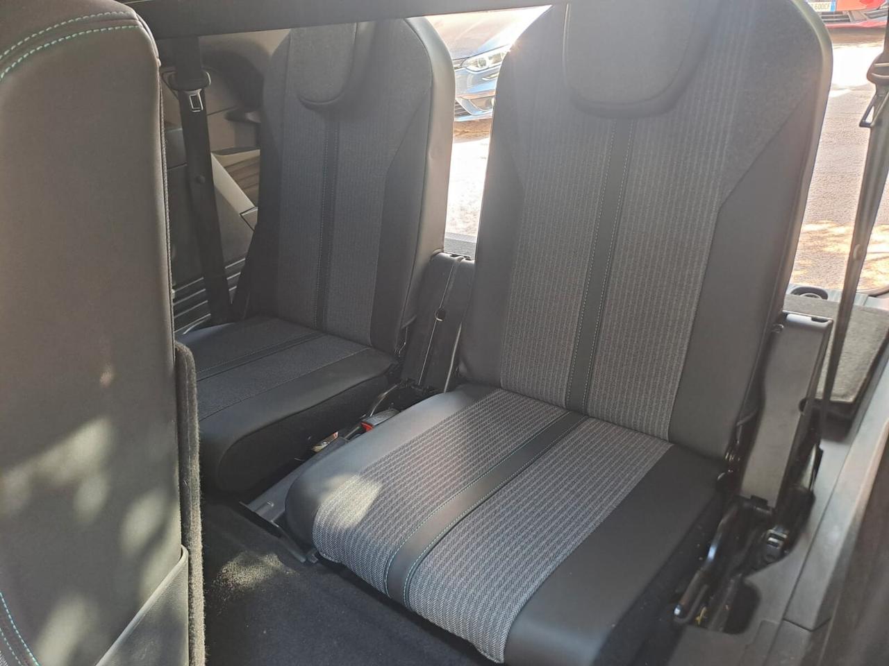 Peugeot 5008 1.5 HDi Allure 7 posti
