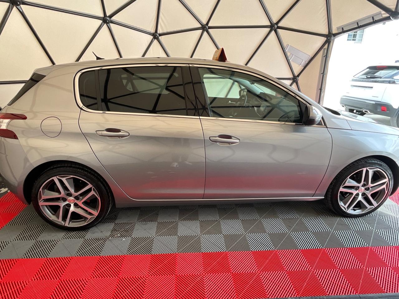 Peugeot 308 BlueHDi 120 S&S EAT6 Allure