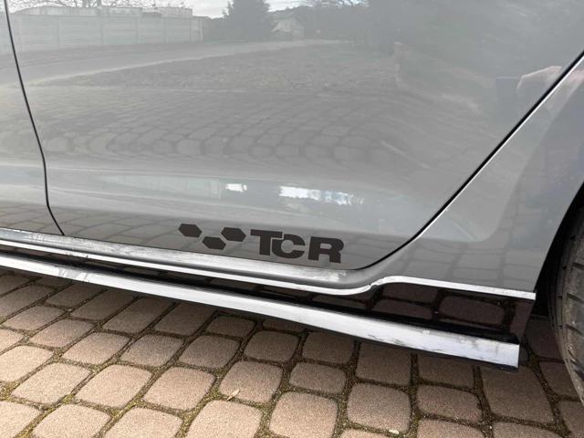VOLKSWAGEN Golf GTI 2.0 TSI TCR DSG 5p. *SCARICO AKRAPOVIC*