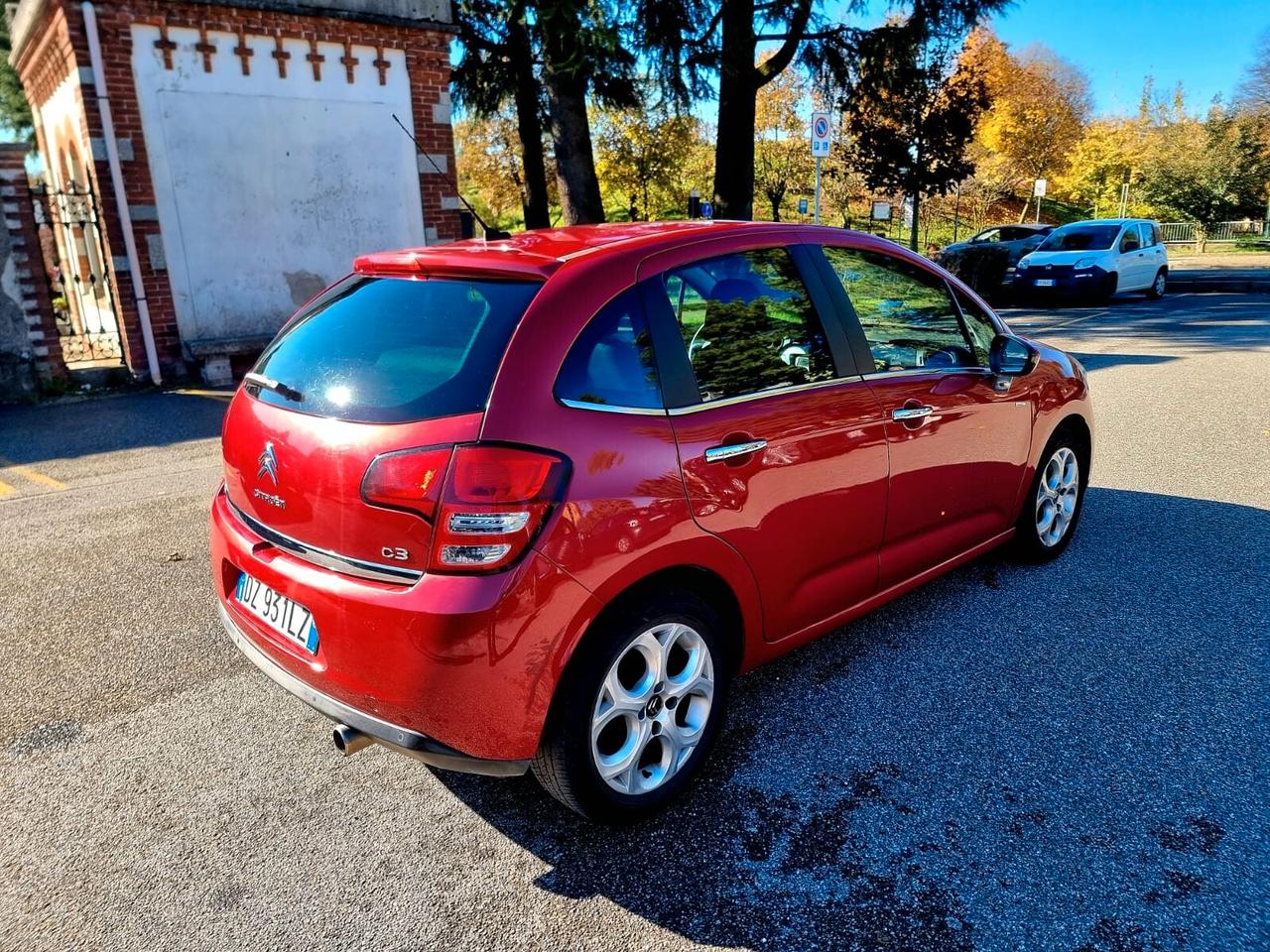 Citroen C3 1.4 Exclusive Style ADATTA A NEOPATENTATI