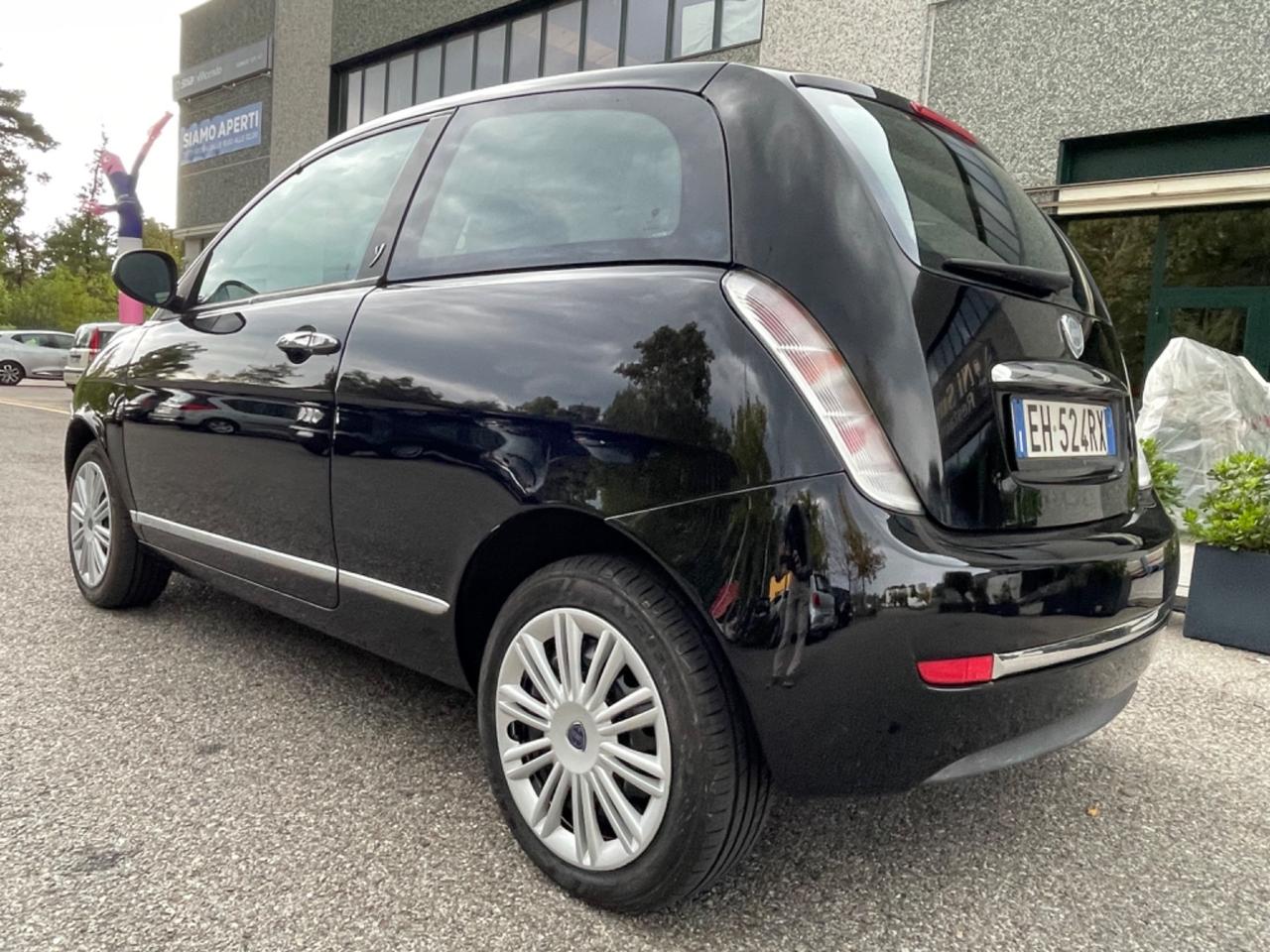 Lancia Ypsilon 1.2 69 CV*Neopatentati*Solo 83000km*