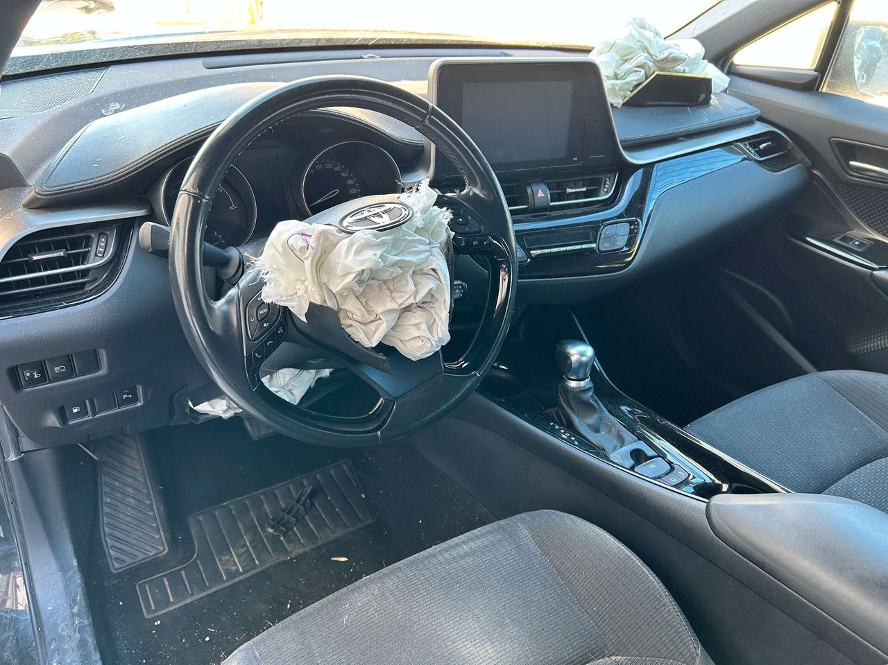 Toyota C-HR 1.8 Hybrid E-CVT Business - 2019