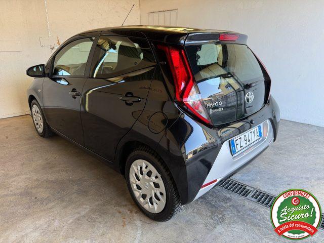 TOYOTA Aygo Connect 1.0 VVT-i 72 CV x-play PREZZO REALE