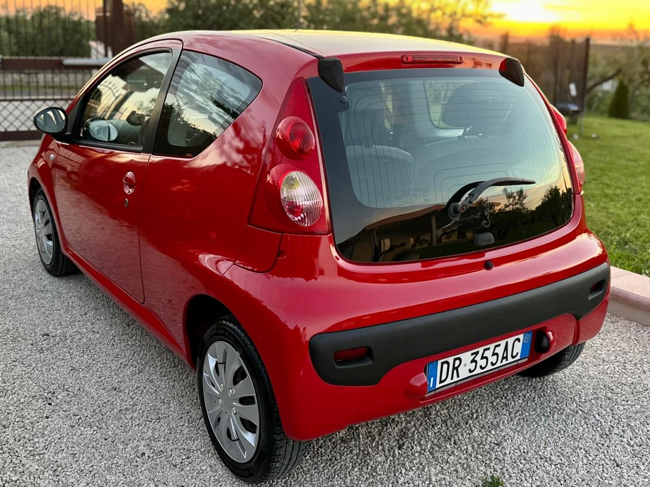 Peugeot 107 1.0 68CV 3p. Sweet Years