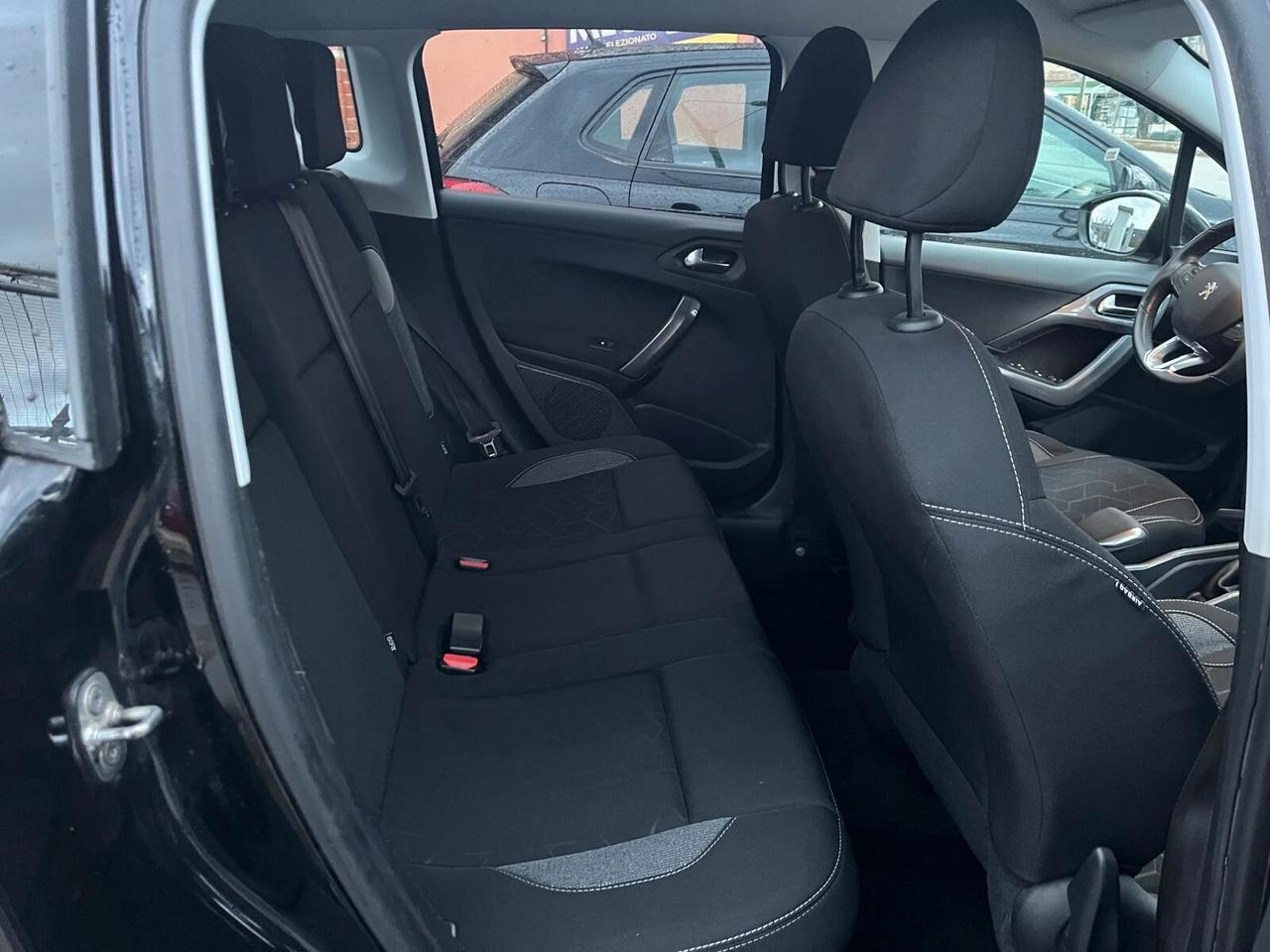 Peugeot 2008 BlueHDi 100 Active