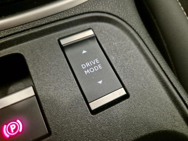JEEP Avenger 1.2 Turbo Altitude - NEOP. - ACC/Lim - Cam - JBL