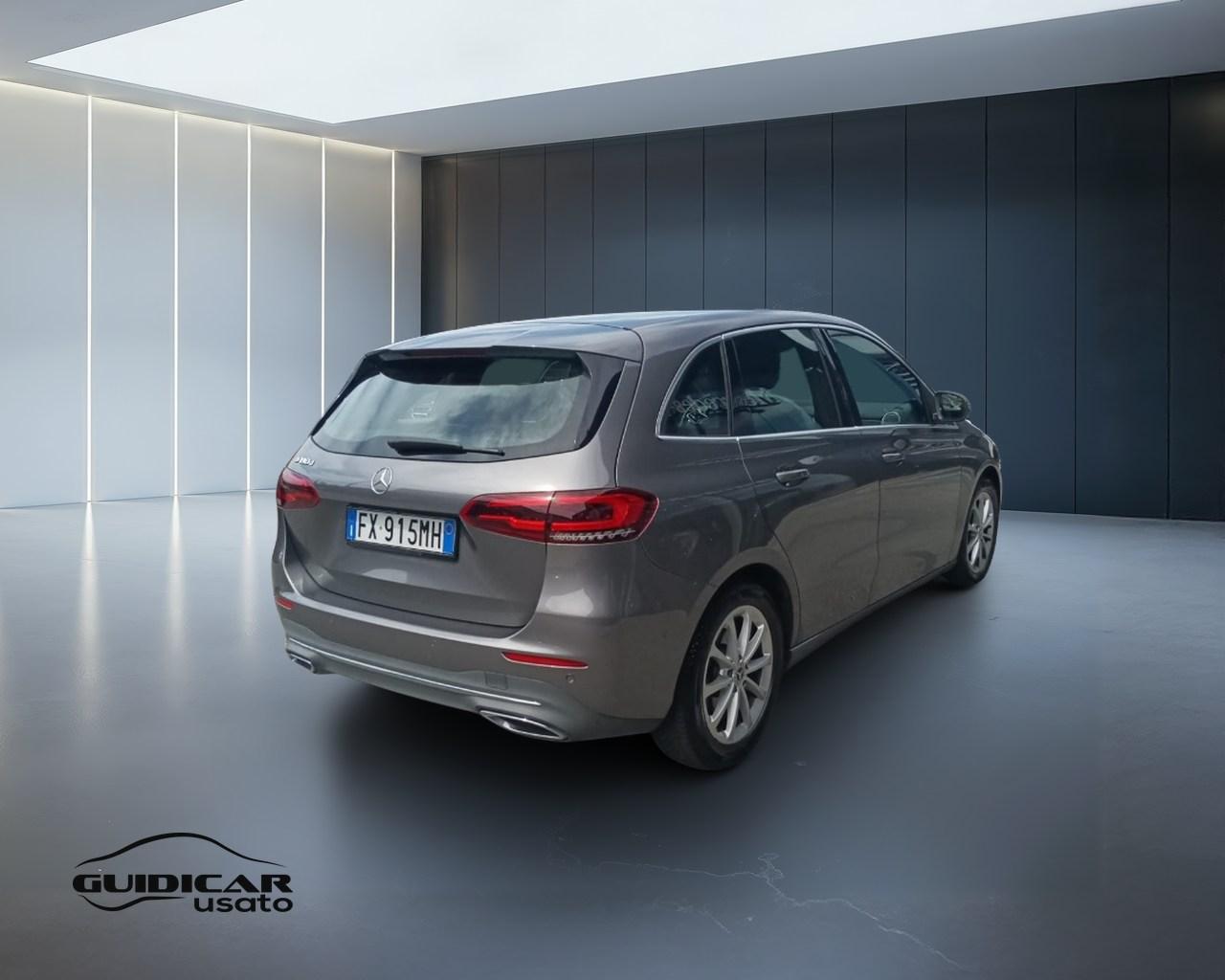Mercedes-Benz Classe B - W247 2018 - B 180 d Sport Plus auto