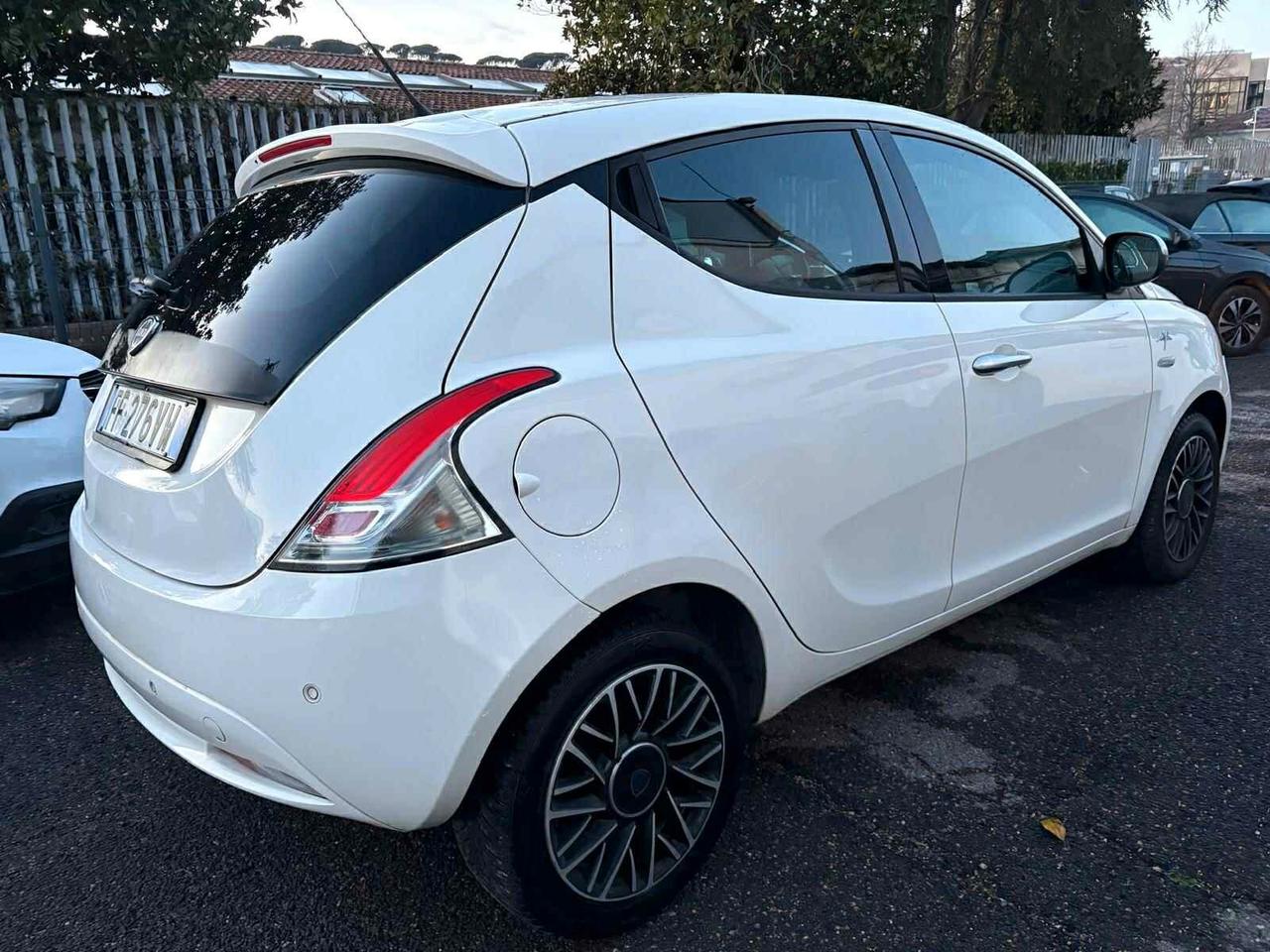 Lancia Ypsilon 1.3 MJT 16V 95 CV 5 porte S&S Mya