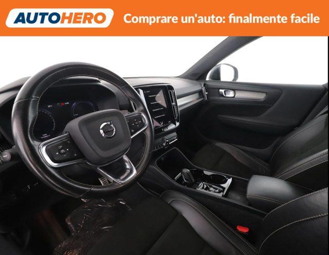 VOLVO XC40 T5 Recharge Plug-in Hybrid R-design