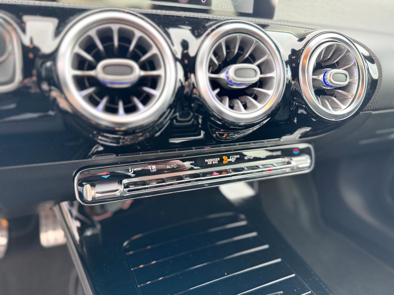 Mercedes CLA 180 d Automatic Premium Led Full