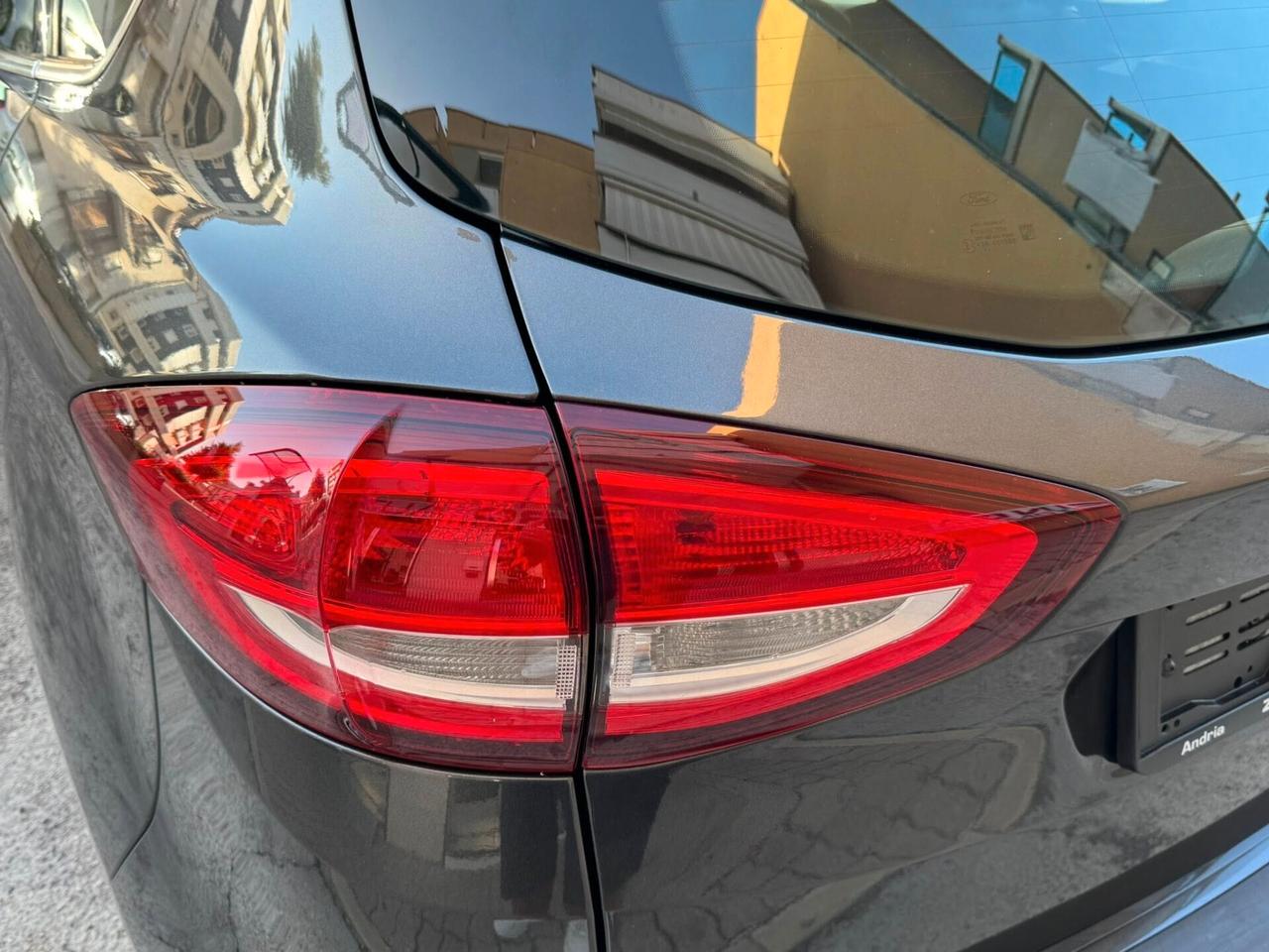 FORD C-MAX 1.5 TDCI 120 CV. TITANIUM NAVI+CERCHI