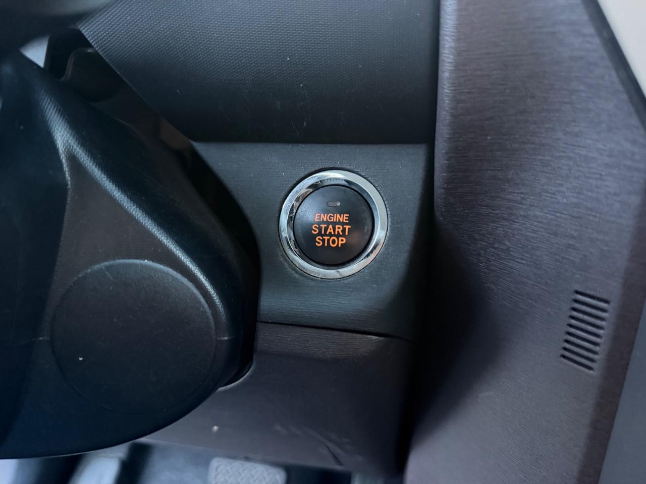 Toyota iQ 1.0 CVT Sol