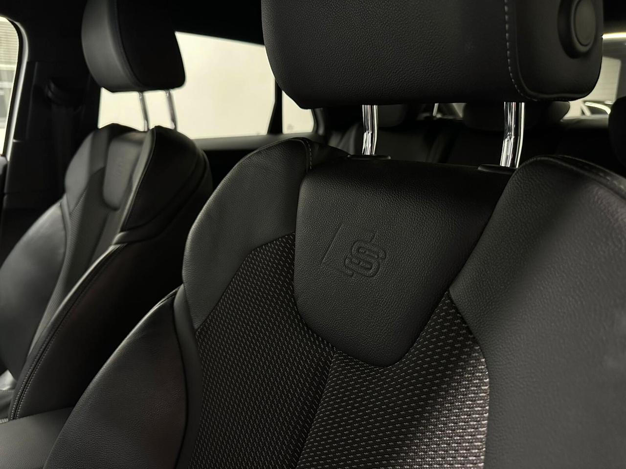 Audi Q2 Identity Black S-Line Virtual Bang&Olufsen Gancio