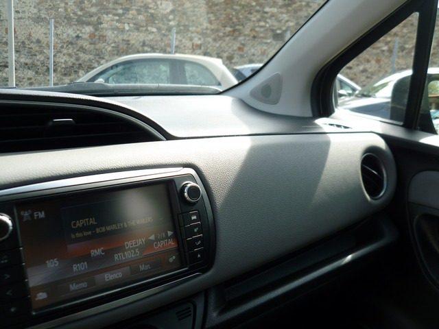 TOYOTA Yaris 1.4 D-4D 5 porte active