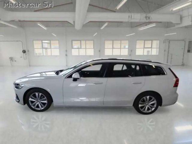 VOLVO V60 V60 2.0 b4 Momentum Business Pro auto - GG115ZL