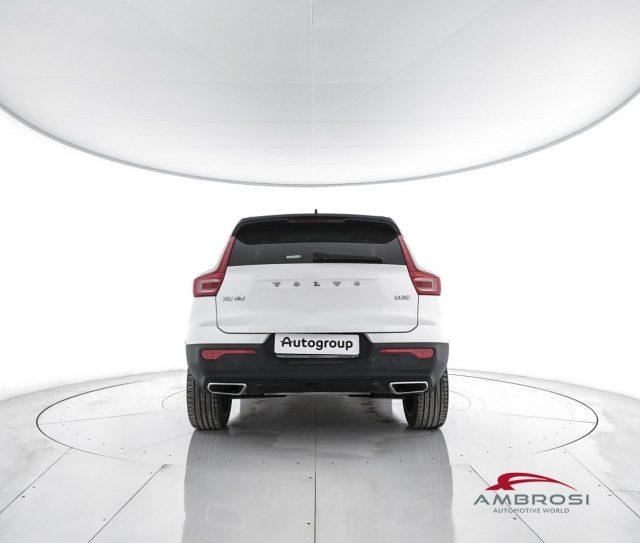 VOLVO XC40 D3 R-design