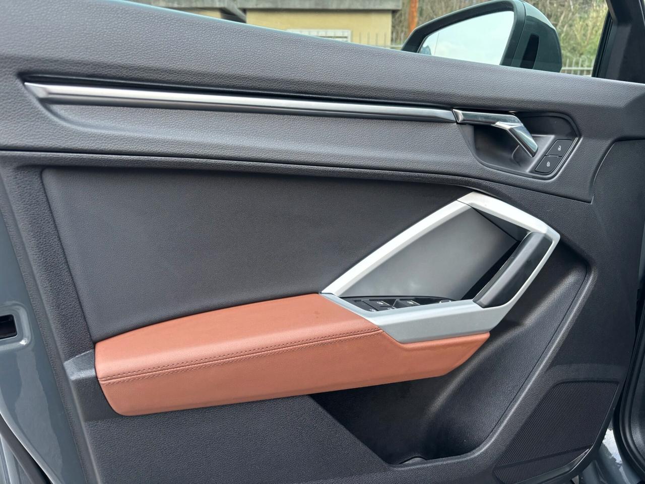 Audi Q3 35 TDI S tronic 150 CV S-LINE TETTO- PELLE- MY 21