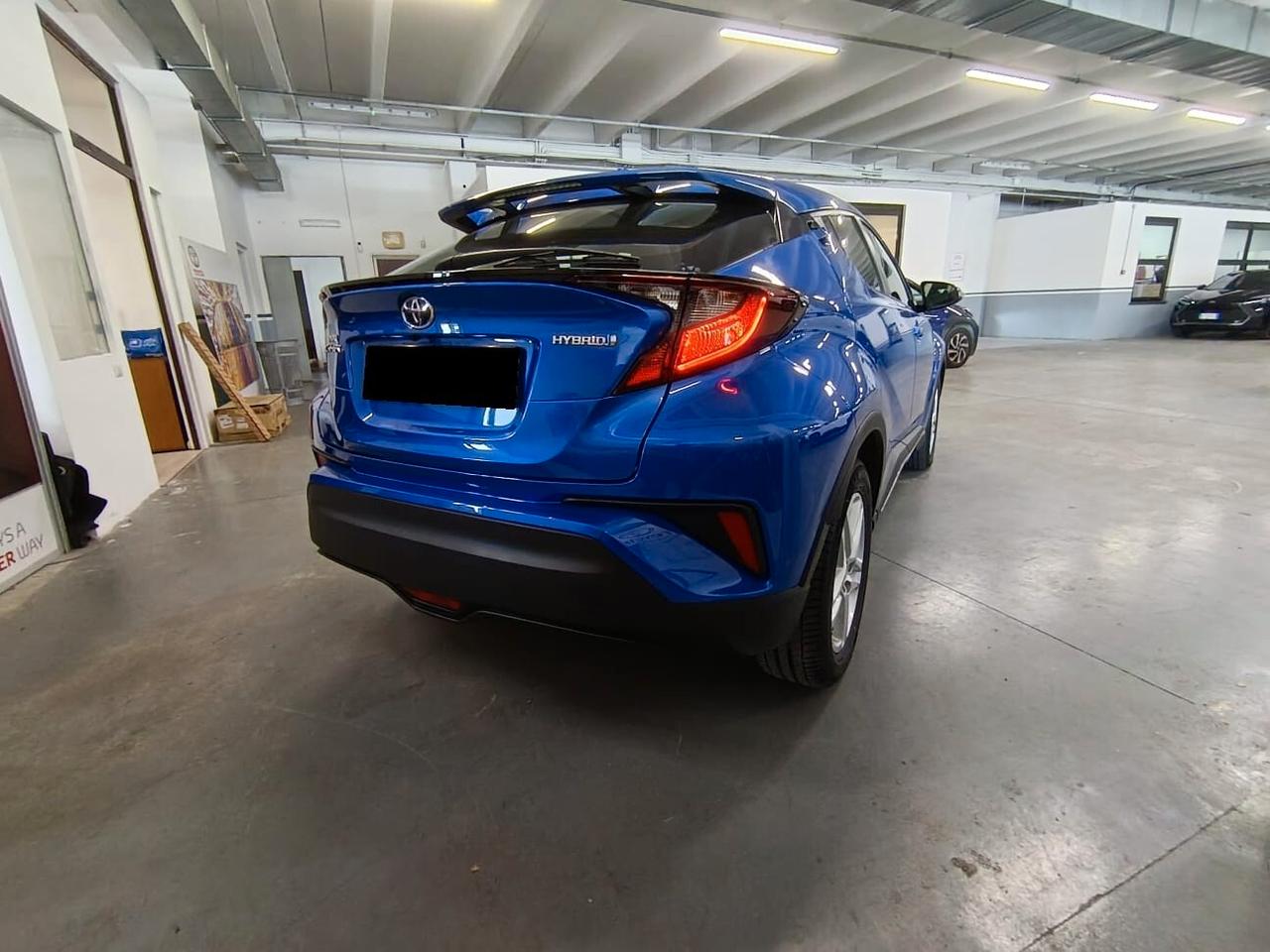 Toyota C-HR 1.8 Hybrid E-CVT Business