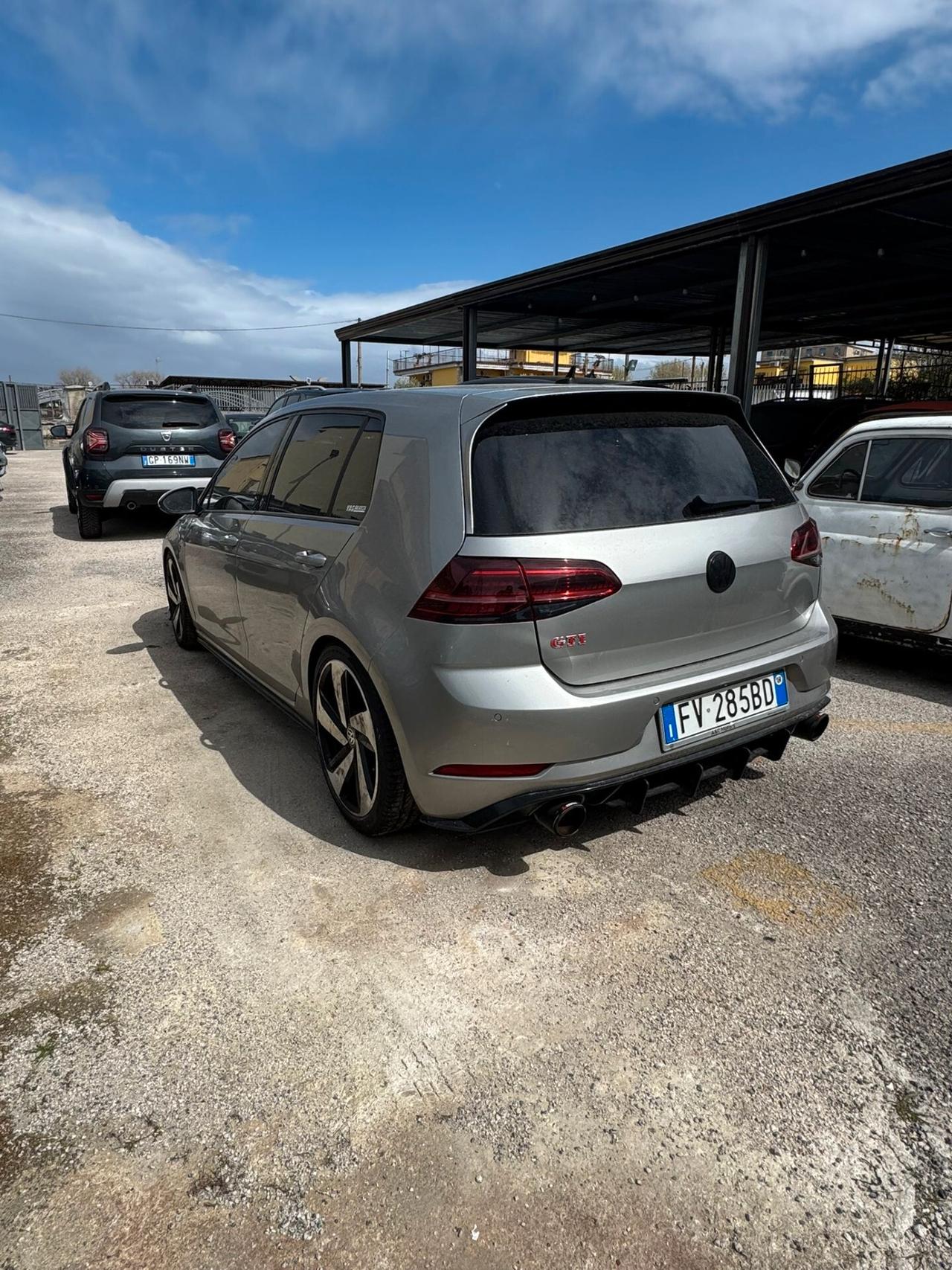 Volkswagen Golf GTI Performance 2.0 245 CV TSI DSG 5p. BMT