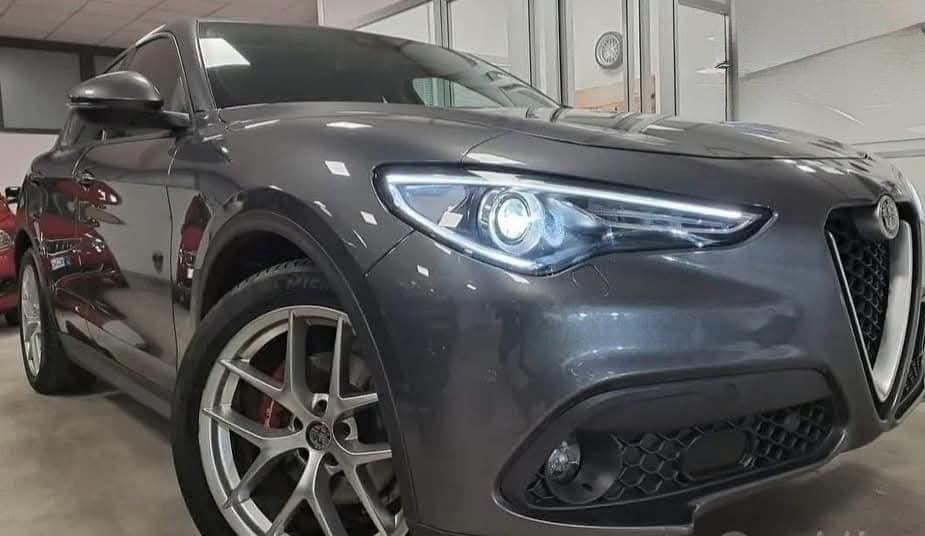 Alfa Romeo Stelvio 2.2 Turbodiesel 190 CV AT8 RWD Executive