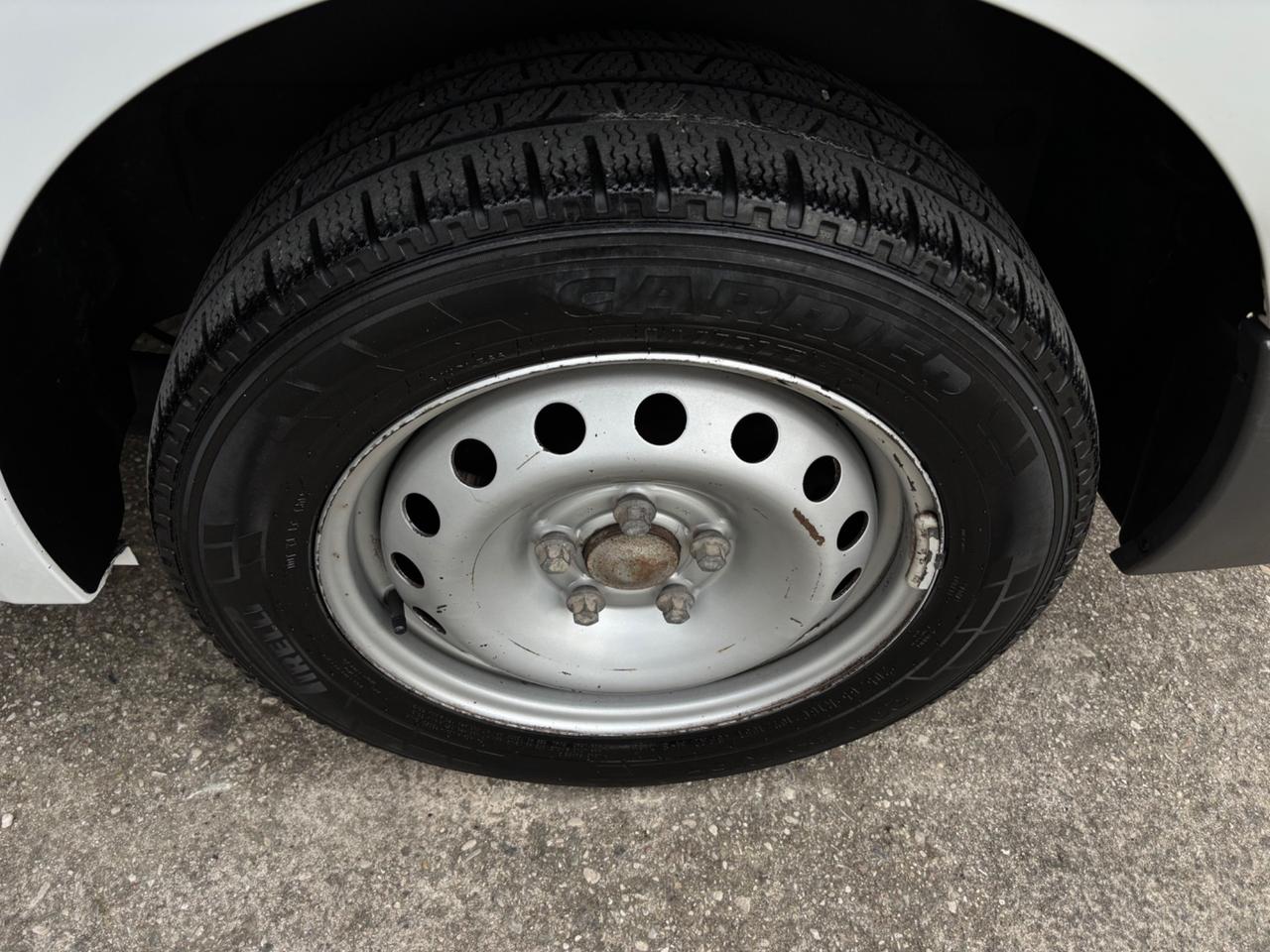 Renault Trafic 2.0 dci.Cambio automatico. Garanzia