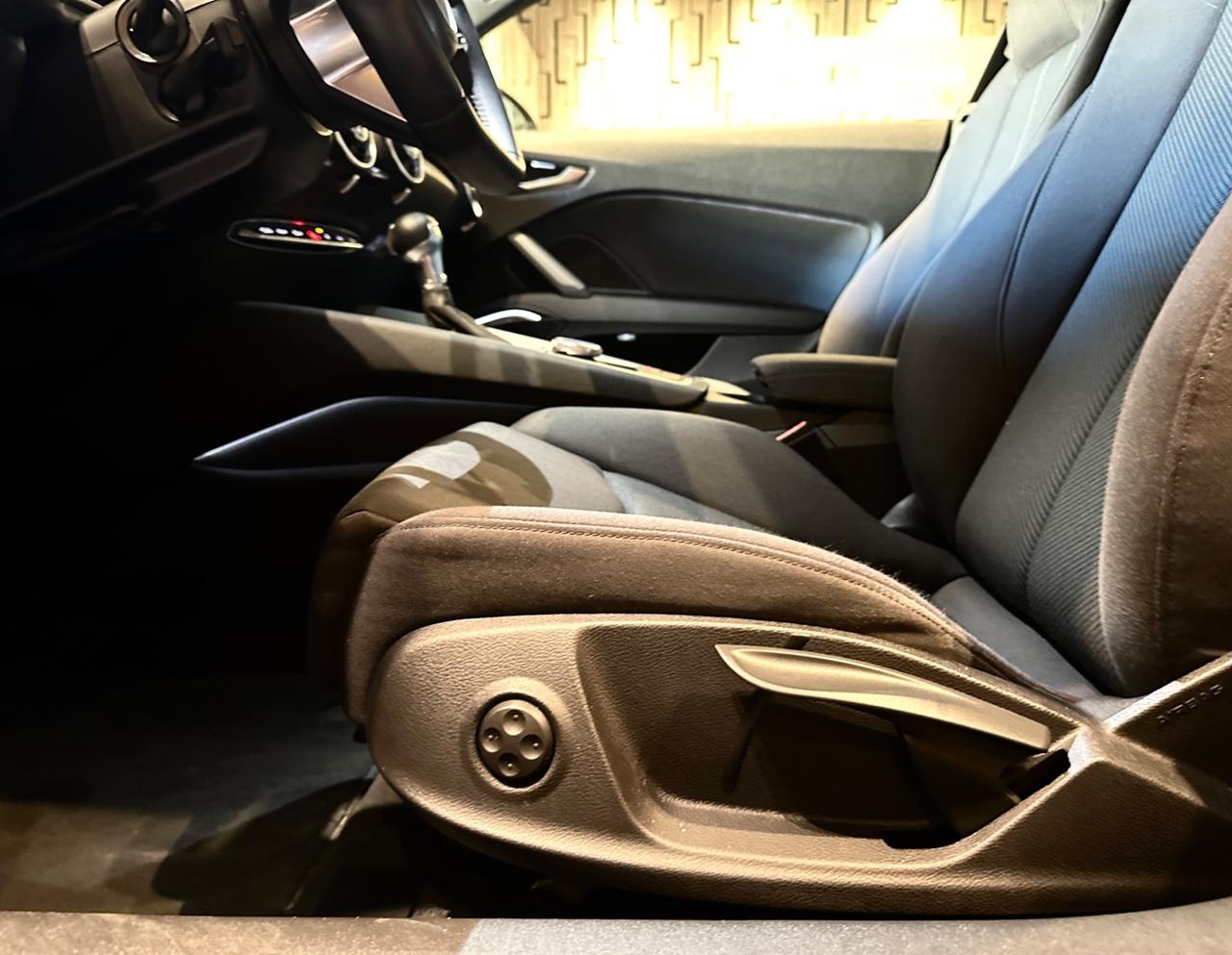 Audi TT TTS Coupé TFSI quattro S tronic