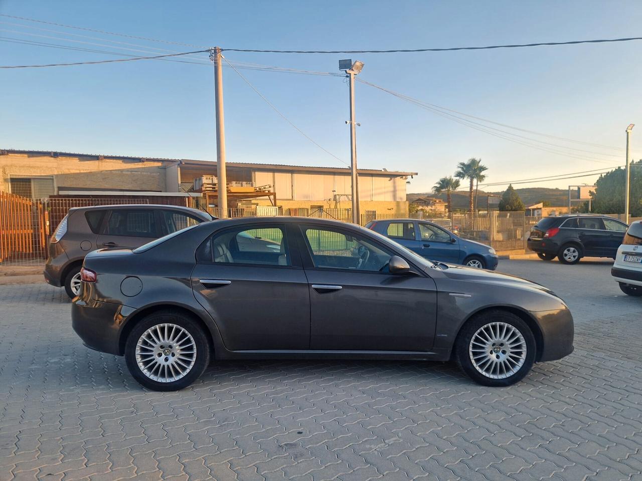 Alfa Romeo 159 1.9 JTDm 16V EXCLUSIVE