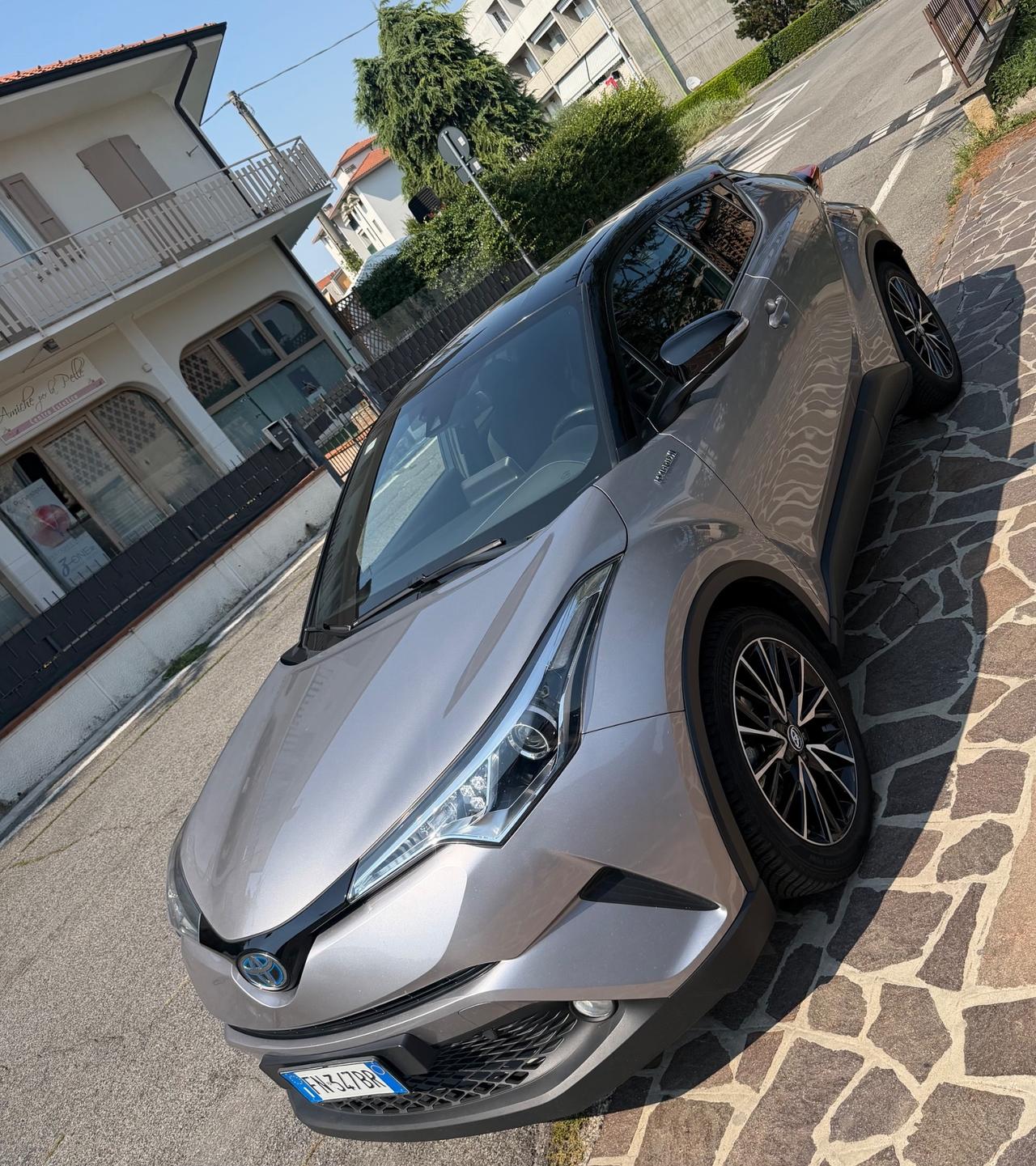 Toyota C-HR 1.8 Hybrid E-CVT Trend