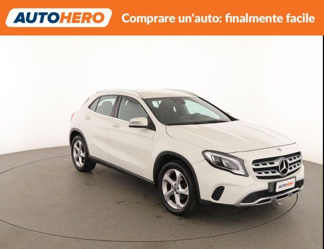MERCEDES-BENZ GLA 200 d Automatic Sport