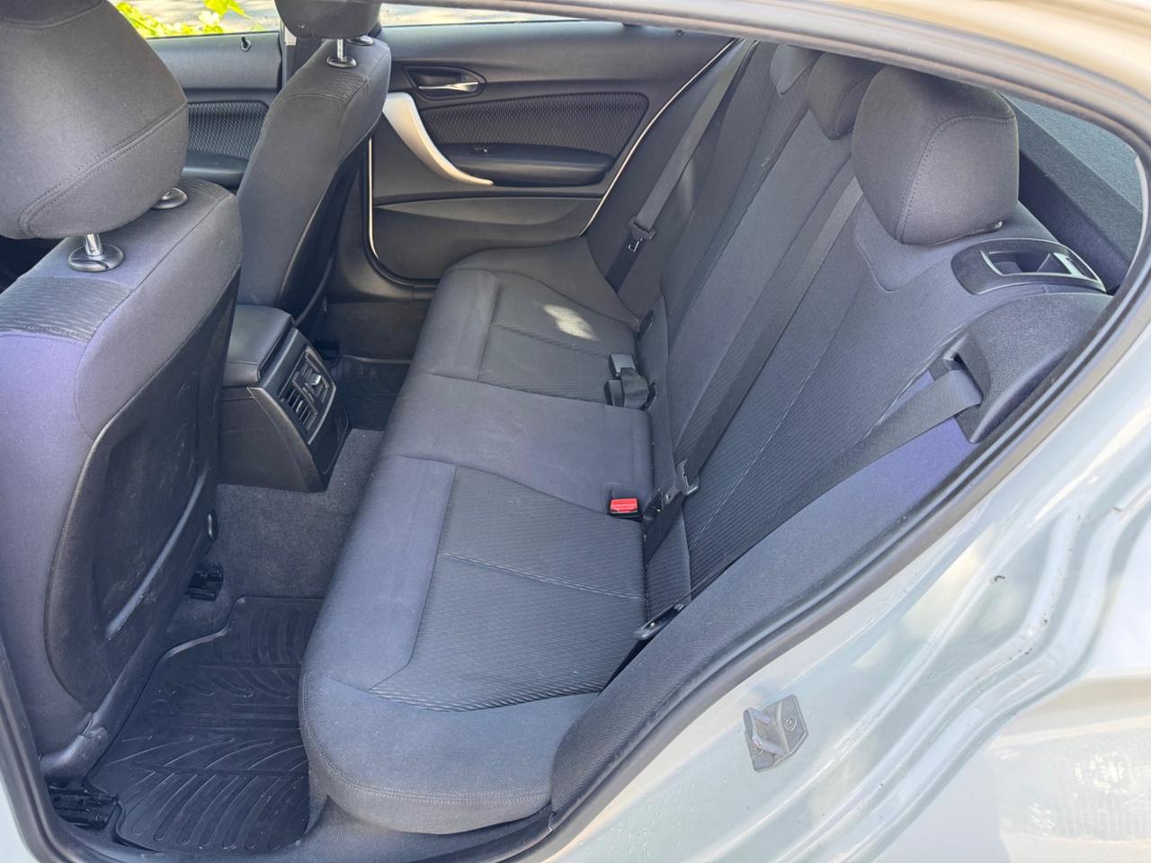 Bmw 116 116d 5p. Neopatentato garanzia 12 mesi