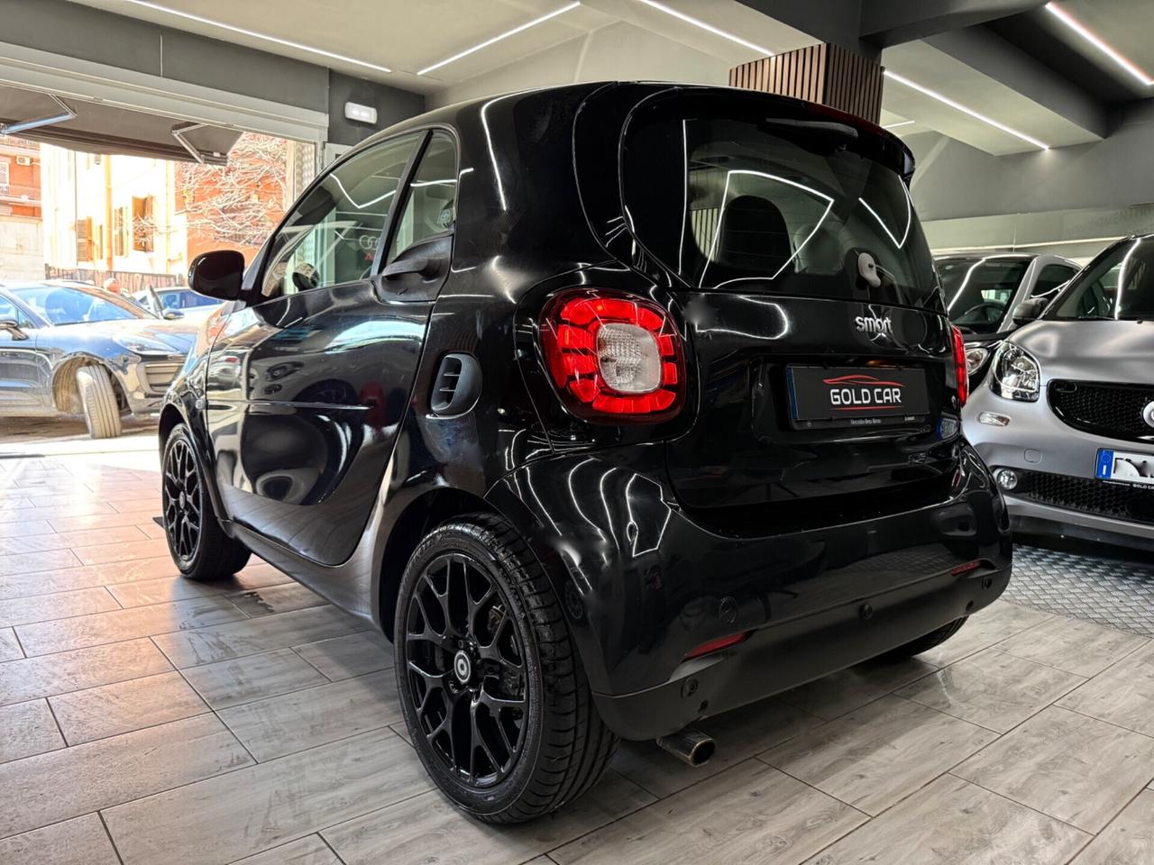 Smart ForTwo 70 1.0 Prime NAVI-KAMERA-LED Pronta consegna