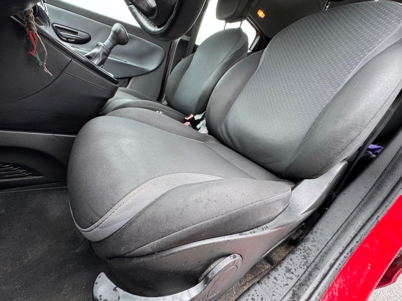 Lancia Ypsilon 1.3 MJT 16V 95 CV 5 porte S&S Platinum 2016