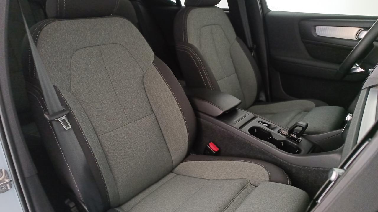 VOLVO XC40 2.0 b3 Core auto